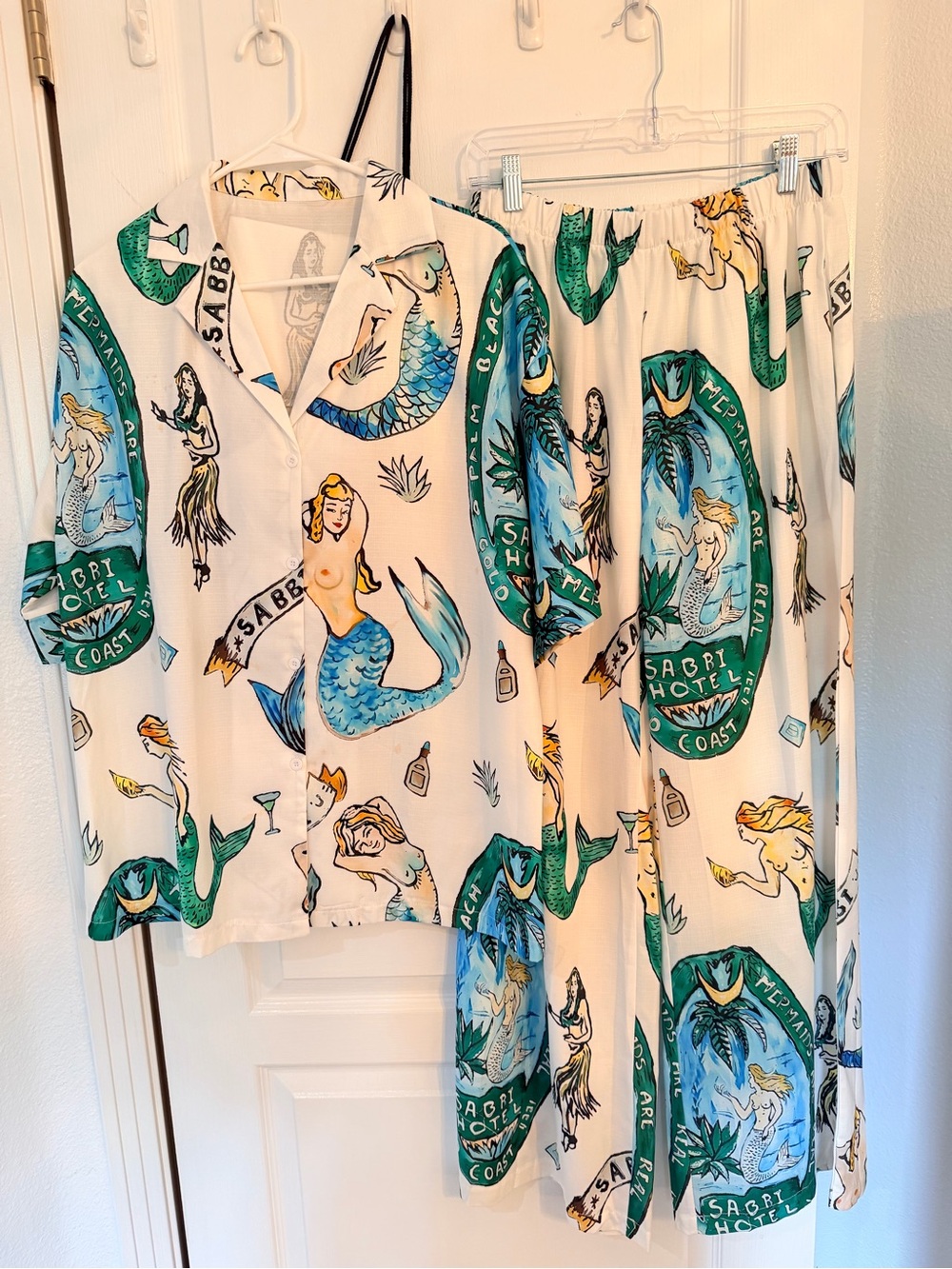 Boutique Two Piece Mermaids Print Blouse and Wide Leg Pant size XL